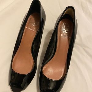Vince camuto black heels